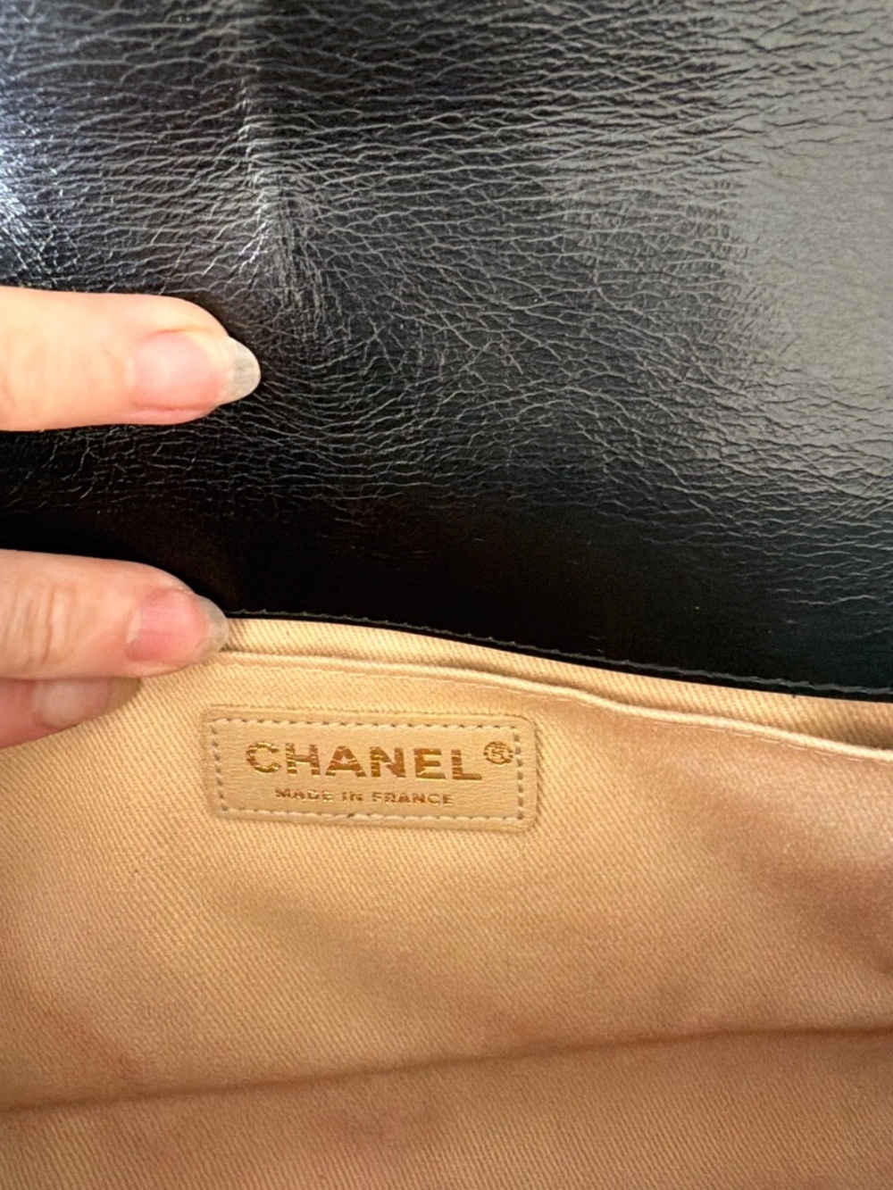 Chanel Small Boy Bag Black Quilted Calfskin Antique Gold Hardware Crossbody - Picture 3 of 16
